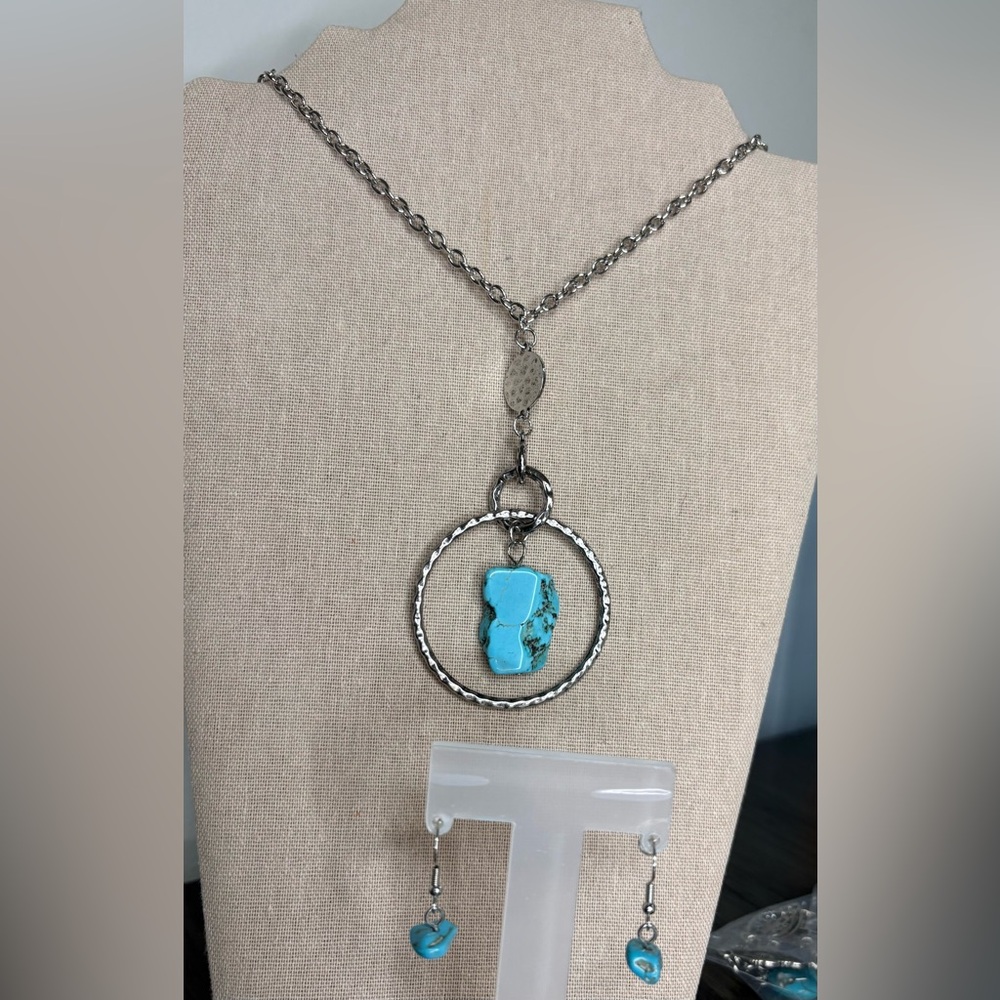 Silver Turquoise Pendant Necklace